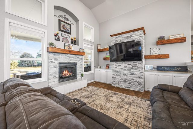 3418 N Costa Madera Way, Star, ID 83669