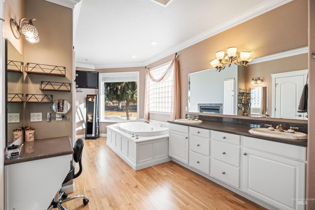 3418 N Costa Madera Way, Star, ID 83669