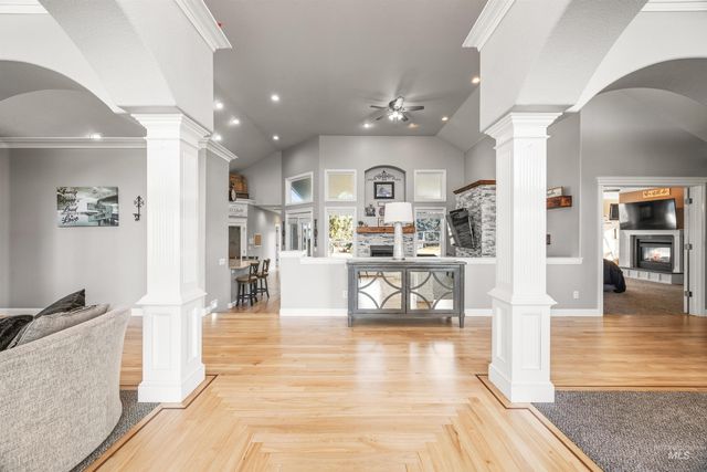 3418 N Costa Madera Way, Star, ID 83669