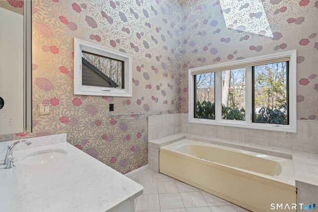 50 Ironwood Road 50, West Hartford, CT 06117