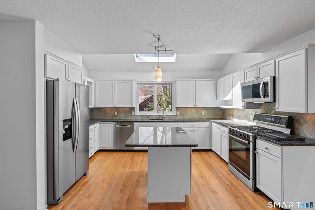 50 Ironwood Road 50, West Hartford, CT 06117