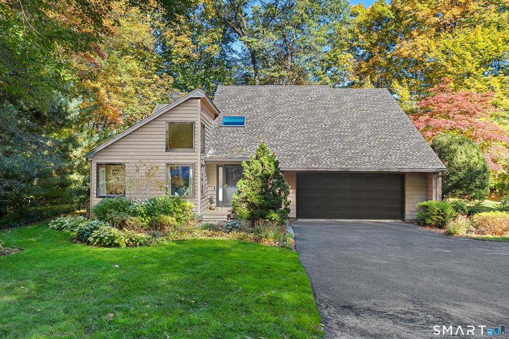 50 Ironwood Road 50, West Hartford, CT 06117