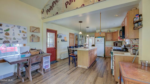 5832 State Highway 29, Ephratah, NY 13452