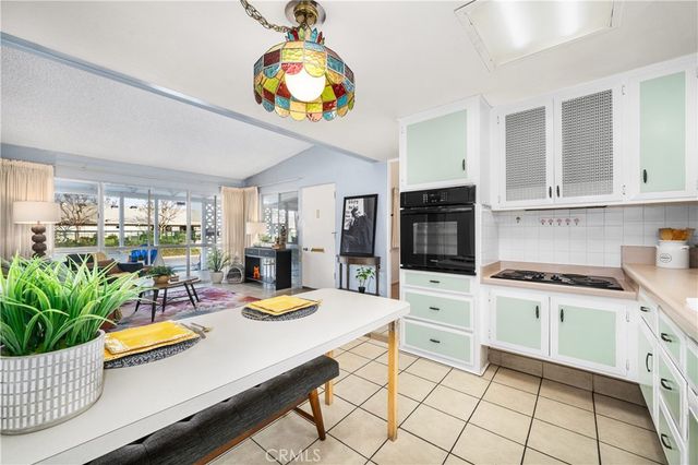 1502 Golden Rain Road 46J, Seal Beach, CA 90740