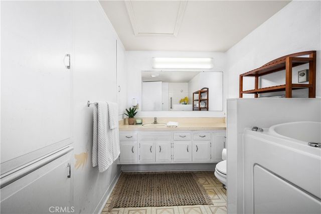 1502 Golden Rain Road 46J, Seal Beach, CA 90740