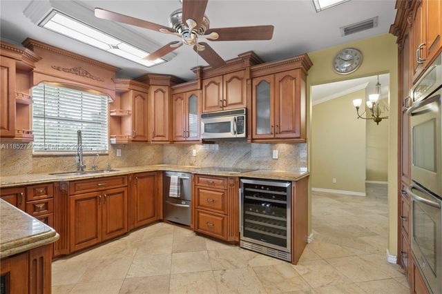 27800 SW 182nd Avenue, Homestead, FL 33031