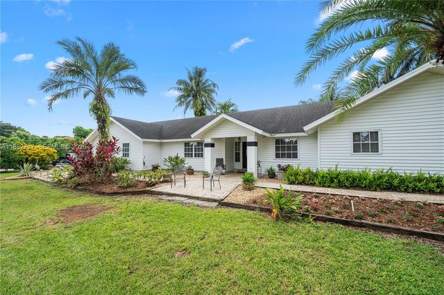 27800 SW 182nd Avenue, Homestead, FL 33031