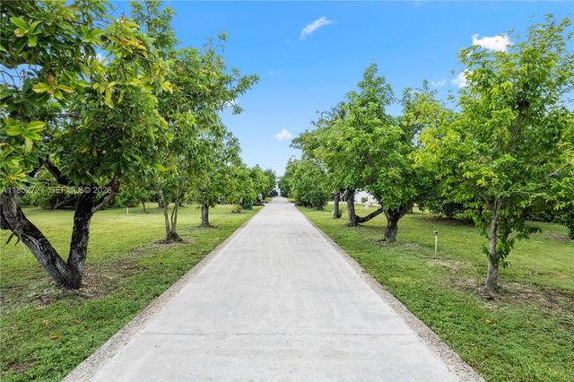 27800 SW 182nd Avenue, Homestead, FL 33031