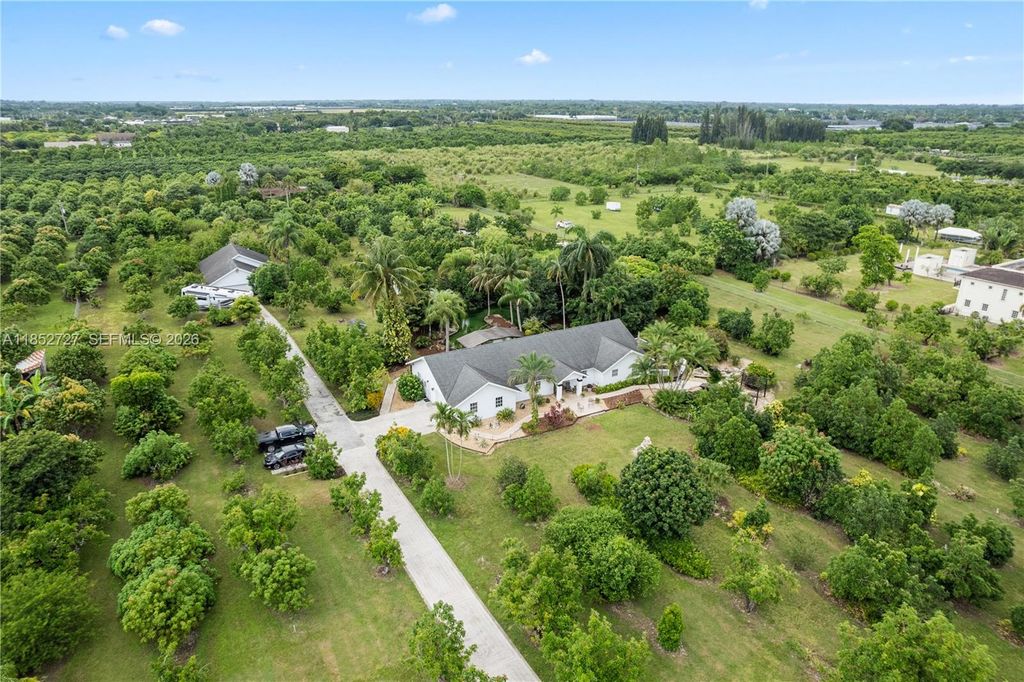 27800 SW 182nd Avenue, Homestead, FL 33031