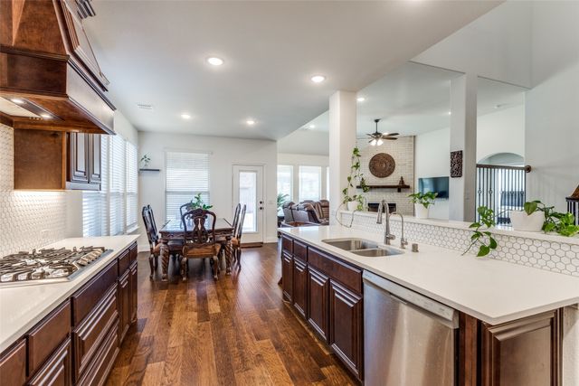 1708 Benny Lane, Little Elm, TX 75068