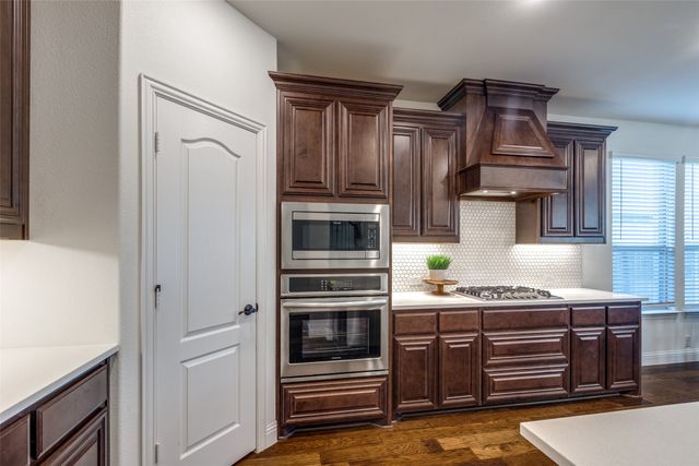 1708 Benny Lane, Little Elm, TX 75068