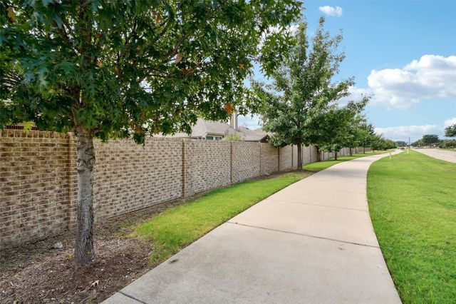 1708 Benny Lane, Little Elm, TX 75068