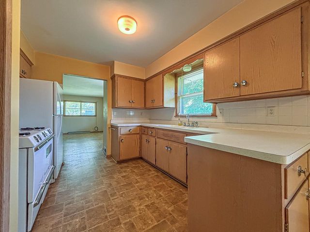 3150 S Ventura DRIVE, New Berlin, WI 53151