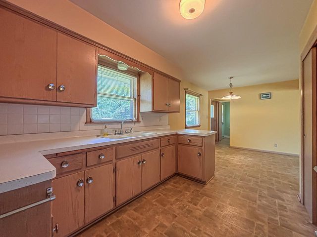 3150 S Ventura DRIVE, New Berlin, WI 53151