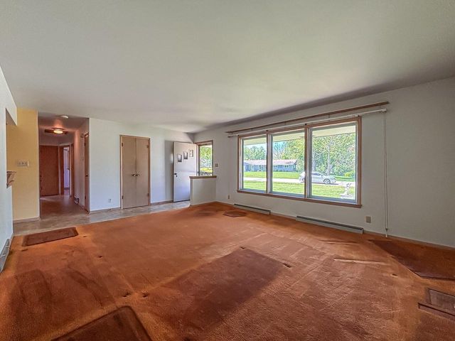 3150 S Ventura DRIVE, New Berlin, WI 53151