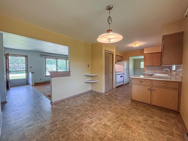 3150 S Ventura DRIVE, New Berlin, WI 53151