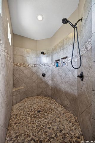1467 Palomino Springs Dr, Bandera, TX 78003