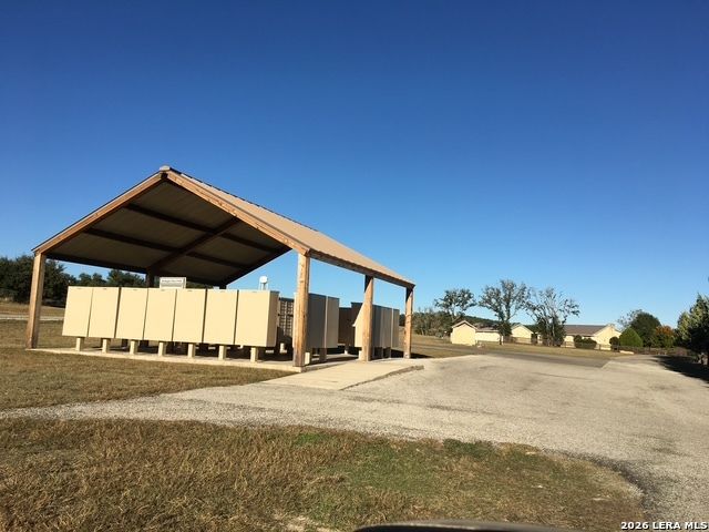 1467 Palomino Springs Dr, Bandera, TX 78003