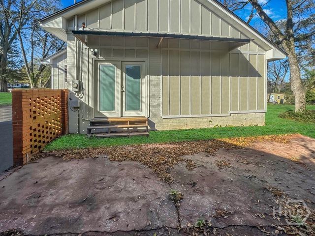 150 Georgia Avenue, Barnesville, GA 30204