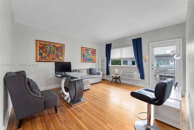 320 85th St 15, Miami Beach, FL 33141