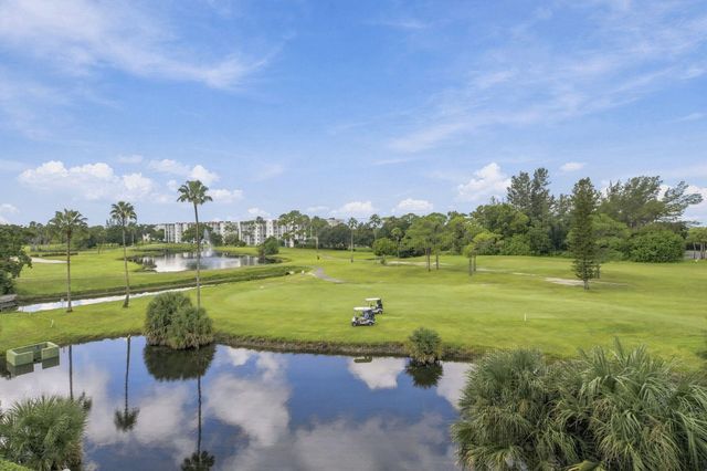 3465 Via Poinciana 405, Lake Worth, FL 33467