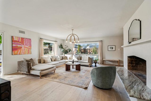 601 Baines Ave, Sonoma, CA 95476