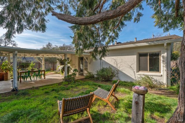 601 Baines Ave, Sonoma, CA 95476