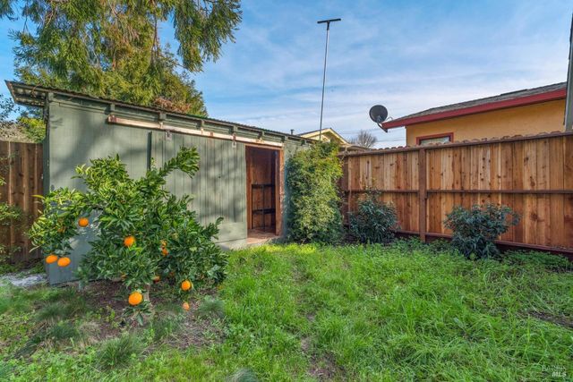 601 Baines Ave, Sonoma, CA 95476