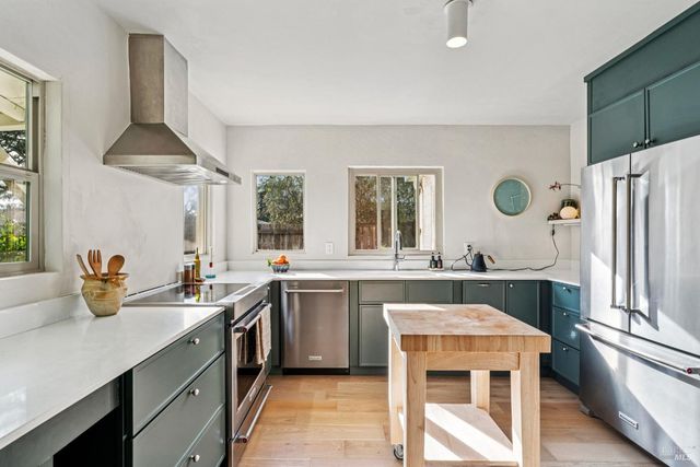 601 Baines Ave, Sonoma, CA 95476