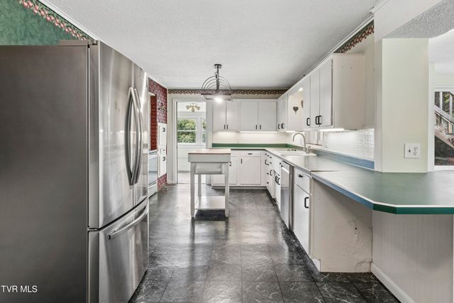 1104 Lebanon Road, Kingsport, TN 37663