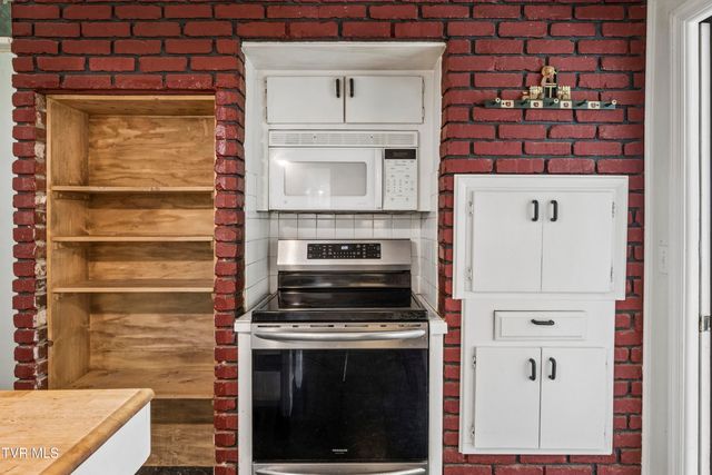 1104 Lebanon Road, Kingsport, TN 37663