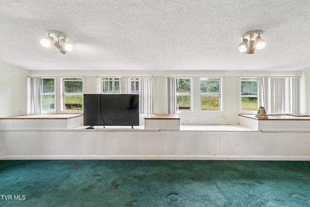 1104 Lebanon Road, Kingsport, TN 37663