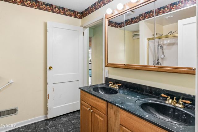 1104 Lebanon Road, Kingsport, TN 37663