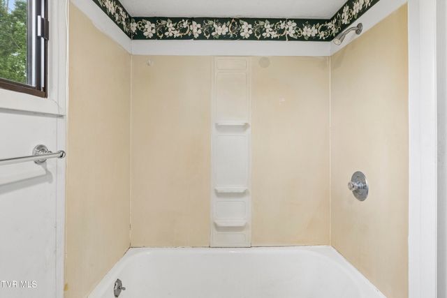 1104 Lebanon Road, Kingsport, TN 37663