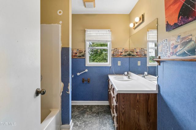 1104 Lebanon Road, Kingsport, TN 37663