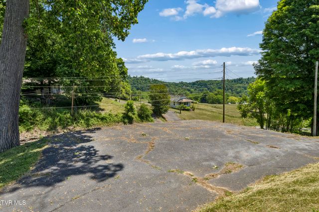 1104 Lebanon Road, Kingsport, TN 37663