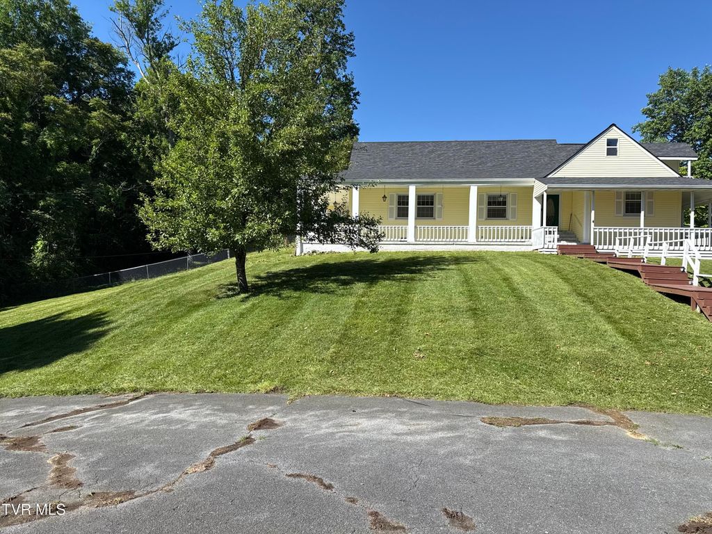 1104 Lebanon Road, Kingsport, TN 37663