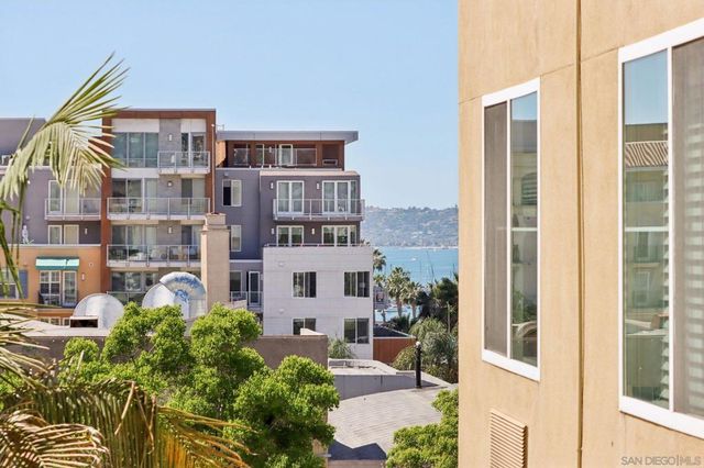 1970 Columbia Street 301, San Diego, CA 92101