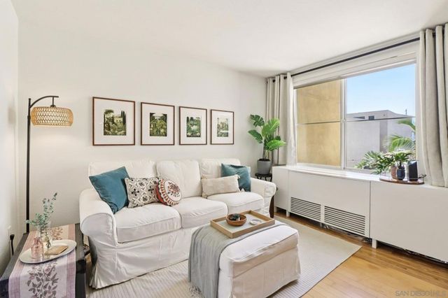 1970 Columbia Street 301, San Diego, CA 92101