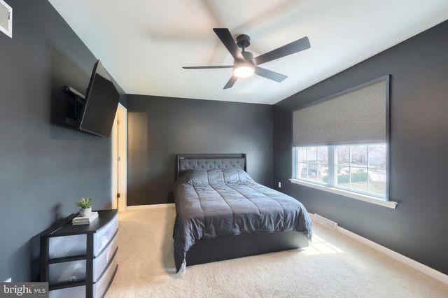 322 CAPE CLIMB, York, PA 17408