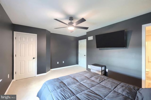 322 CAPE CLIMB, York, PA 17408