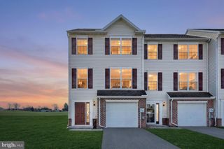 322 CAPE CLIMB, York, PA 17408