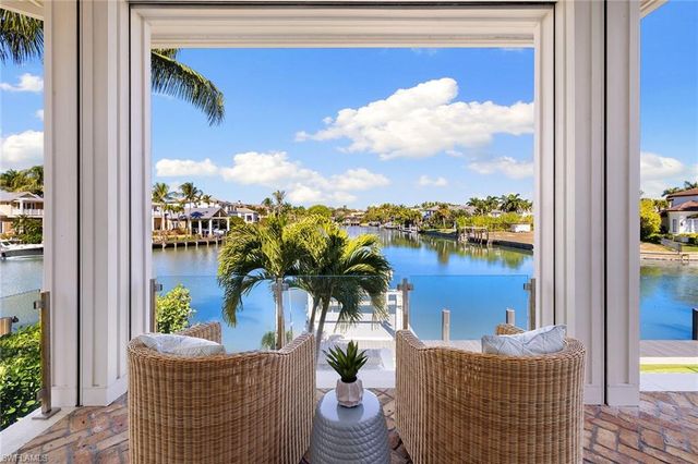 481 21st AVE S, Naples, FL 34102