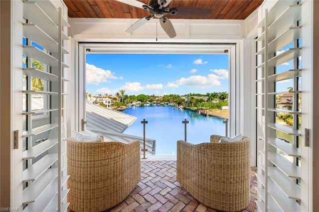 481 21st AVE S, Naples, FL 34102