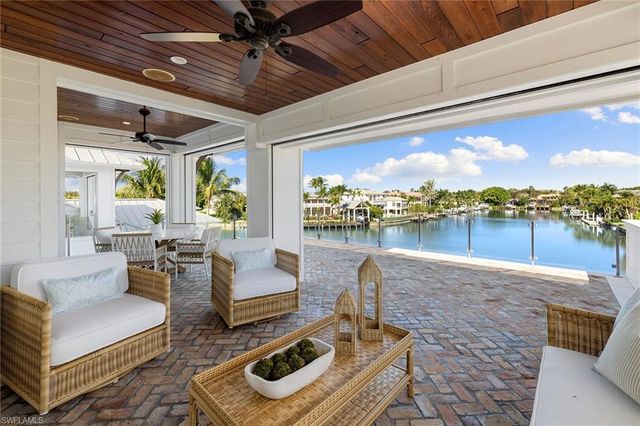 481 21st AVE S, Naples, FL 34102