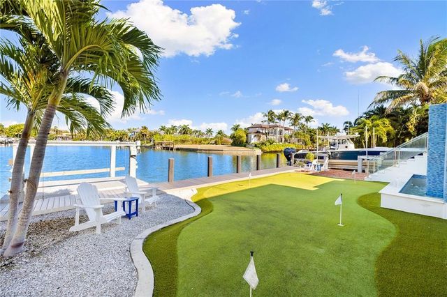 481 21st AVE S, Naples, FL 34102