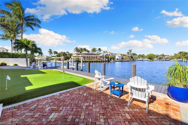 481 21st AVE S, Naples, FL 34102