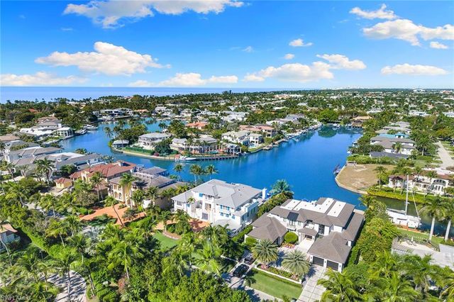 481 21st AVE S, Naples, FL 34102