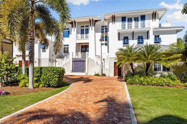 481 21st AVE S, Naples, FL 34102