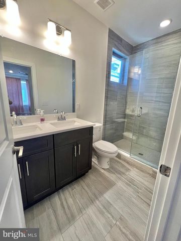 2122 KENSINGTON WALK, Philadelphia, PA 19125